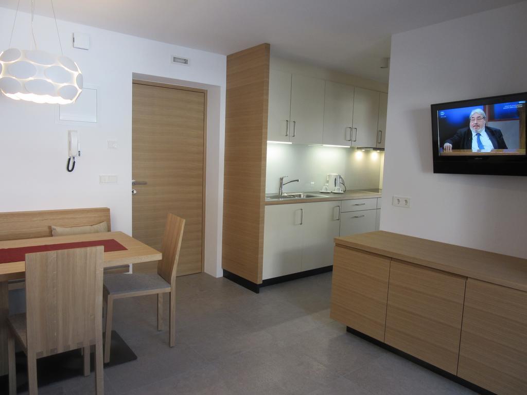 Appartements Haus Bachmann San Candido Kültér fotó